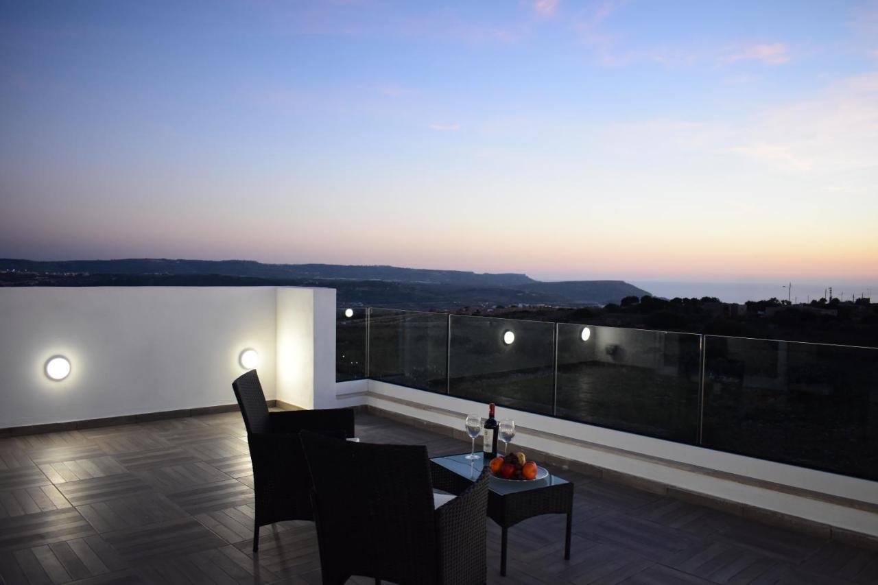 מליאהה Sunset And Seaview Apartment -Brand New מראה חיצוני תמונה