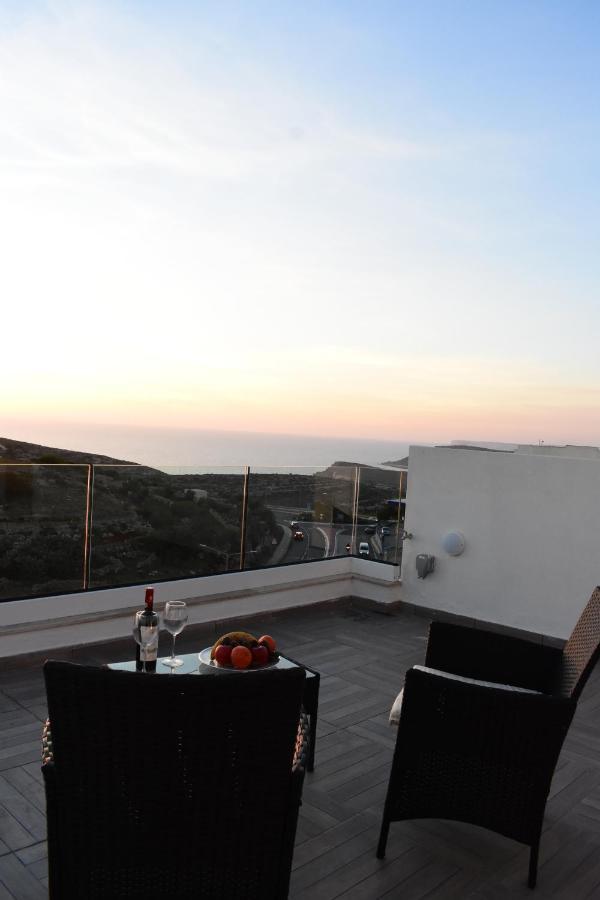 מליאהה Sunset And Seaview Apartment -Brand New מראה חיצוני תמונה