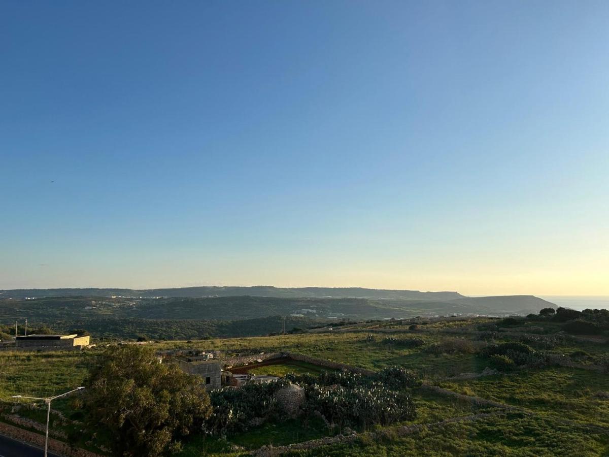 מליאהה Sunset And Seaview Apartment -Brand New מראה חיצוני תמונה